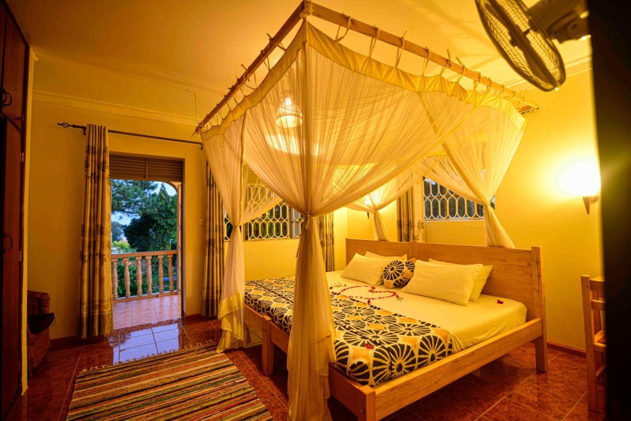 Cycad Entebbe Guest House Екстериор снимка