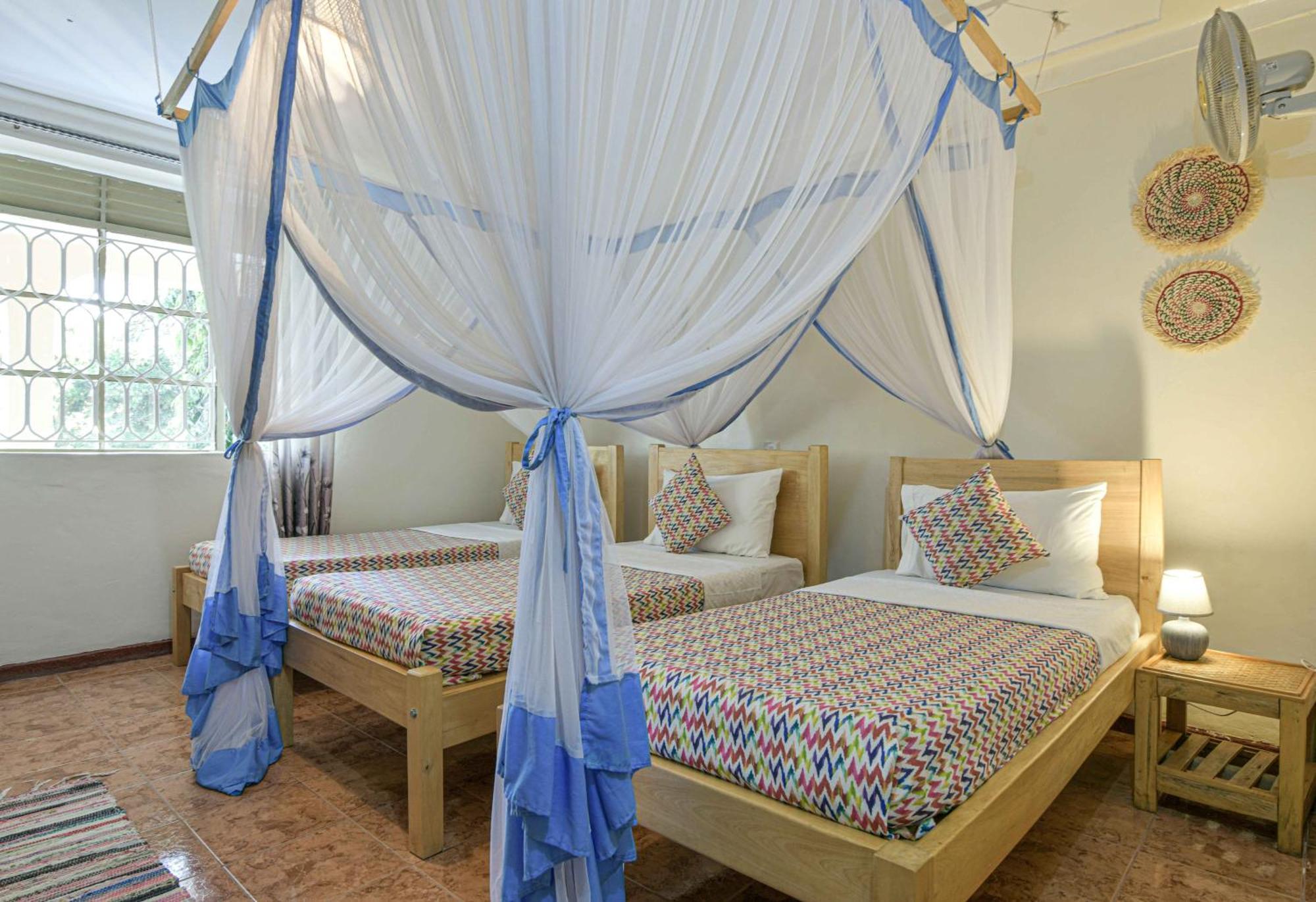 Cycad Entebbe Guest House Екстериор снимка